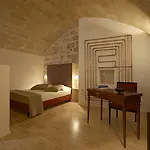 Couette-café Fra I Sassi 4*