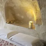 Fra I Sassi Couette-café 4*