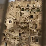 Fra I Sassi