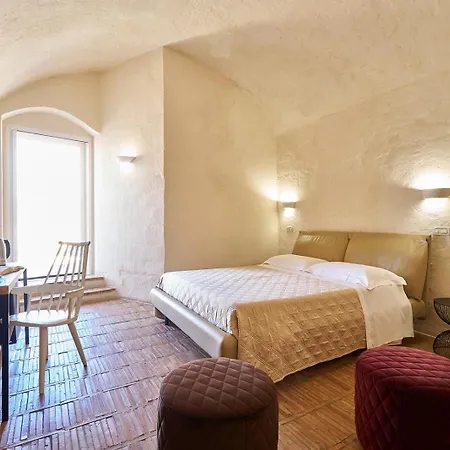 Bed & Breakfast Fra I Sassi 4*