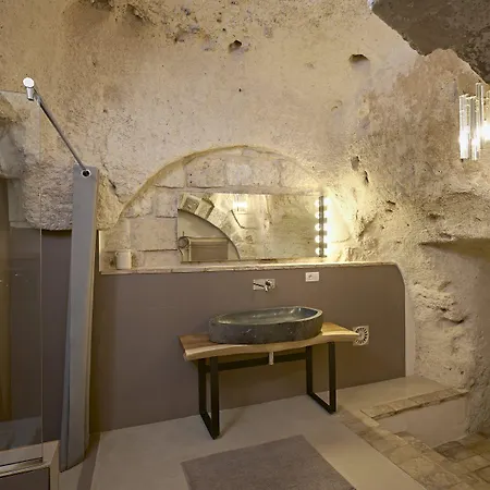 Fra I Sassi Couette-café 4*