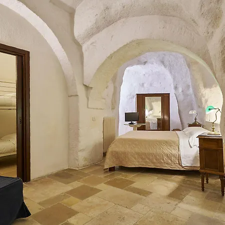 Fra I Sassi 4* Matera
