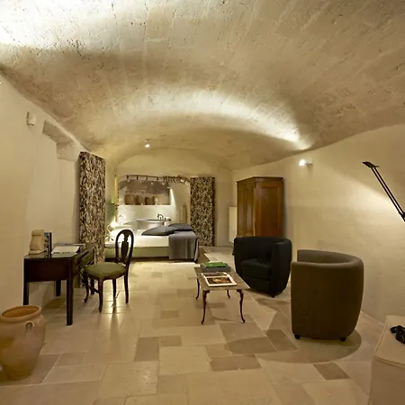 Couette-café Fra I Sassi 4*
