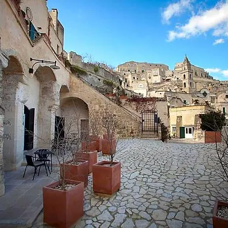 Bed & Breakfast Fra I Sassi 4*