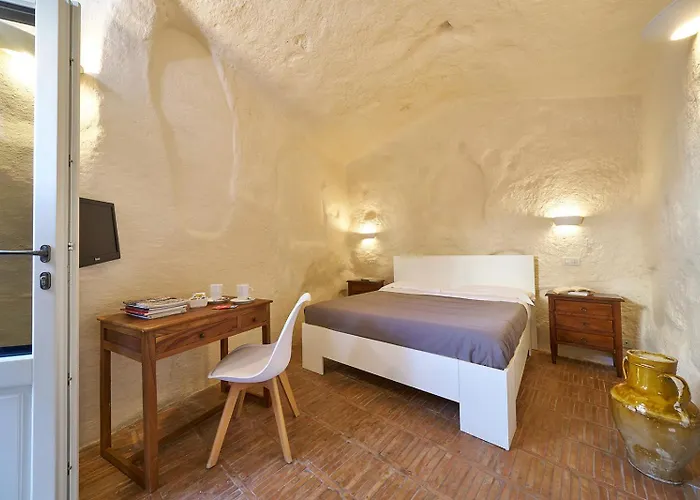 Fra I Sassi Couette-café