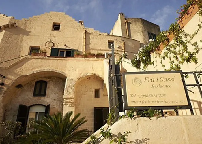 Fra I Sassi Couette-café